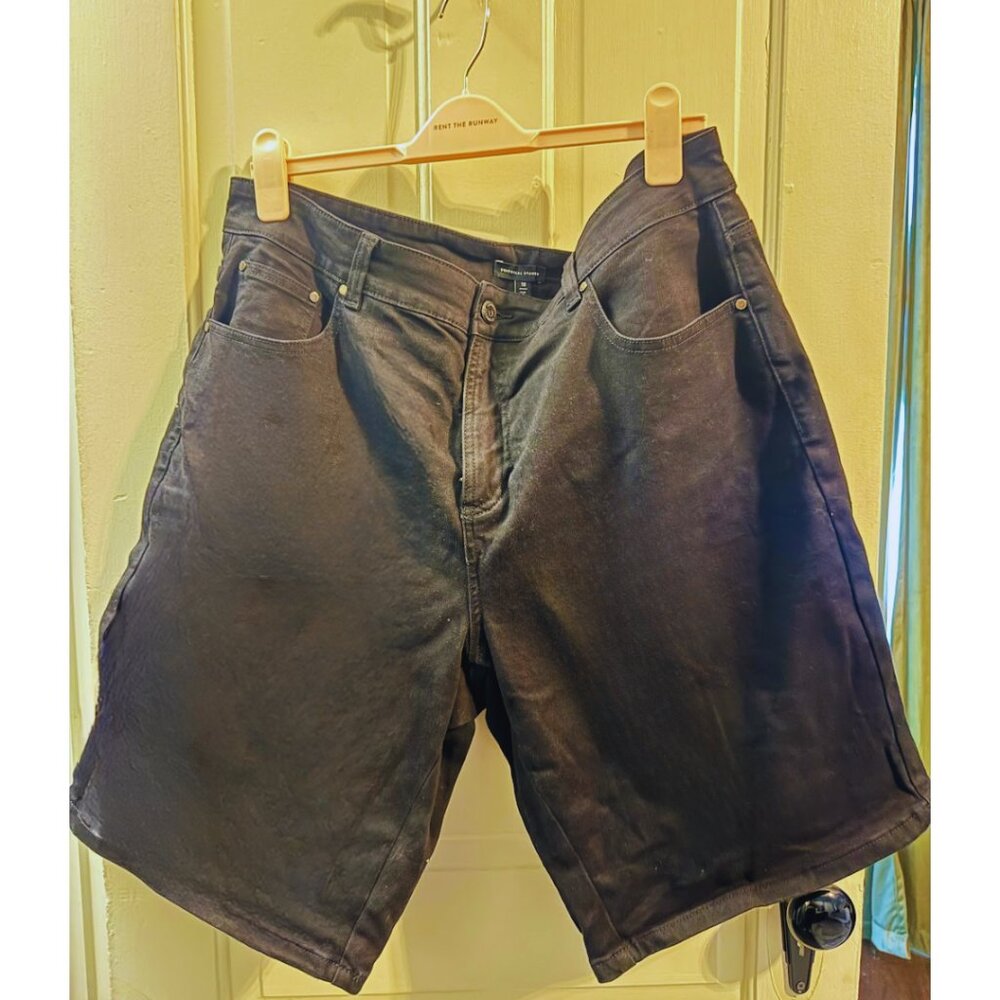 Universal Standard Bae Denim Shorts - Black - 18 / Black - Picture 4 of 4
